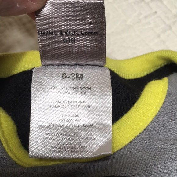 0-3m (4/$20) Batman Footie by DC Comics - Picture 8 of 14